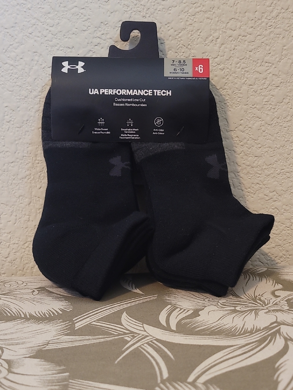 Under Armour Performance Tech Low-Cut Socks - 6 Pack